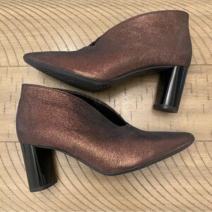 ARA High Soft Metallic Heel Shoes in Brown, size 6